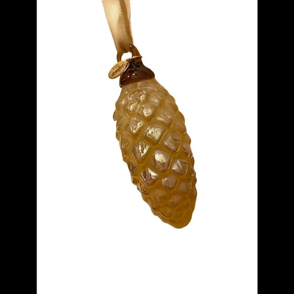 Longaberger Collectors Club 2006 Pinecone Ornament - Picture 1 of 7